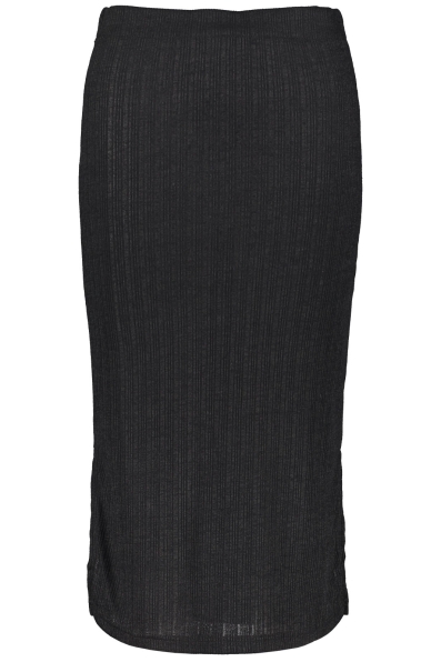 Onamning qiz dosti bilan jinsiy aloqa Tranniyaning dumba surati