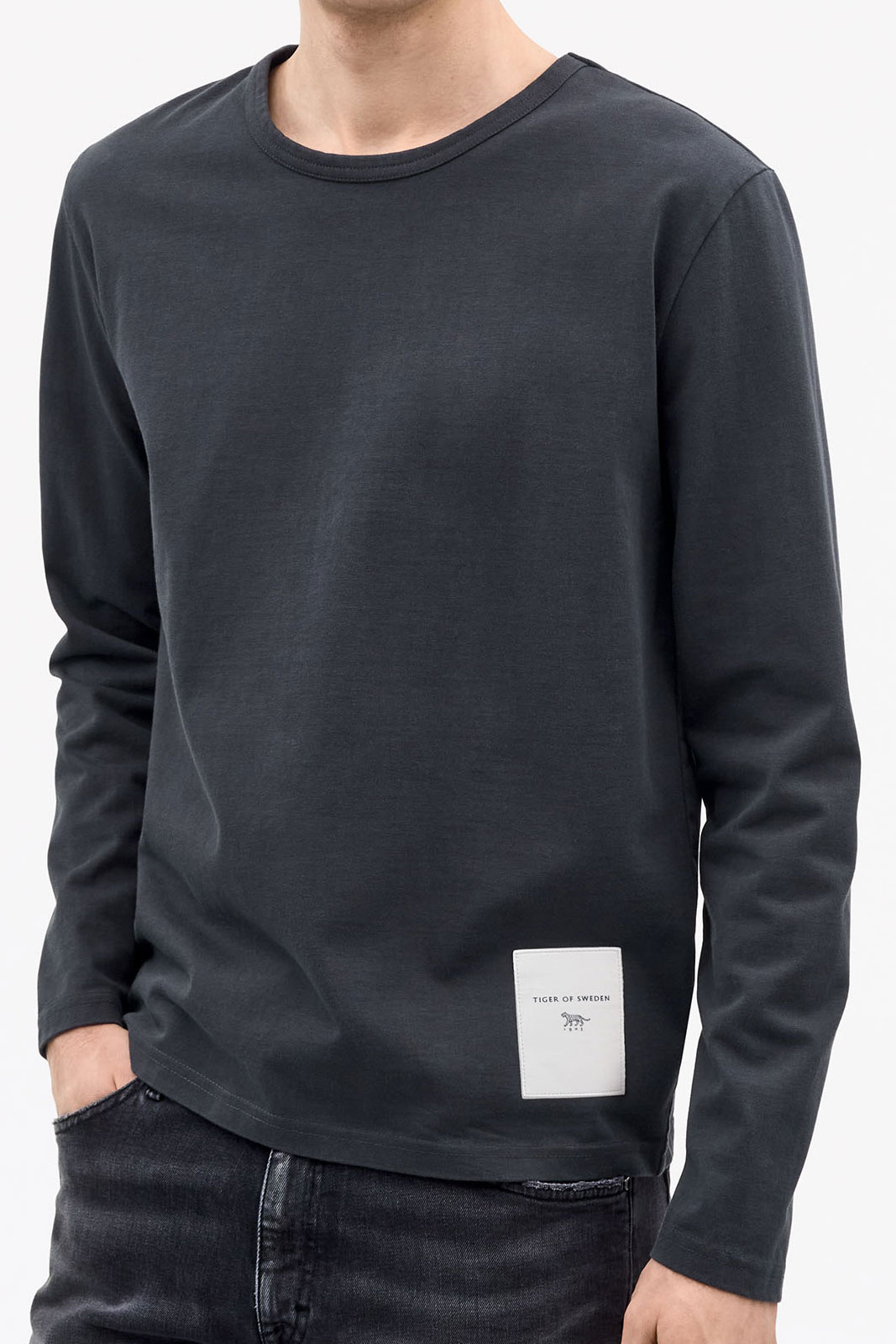 Jake Ls T00008 03P