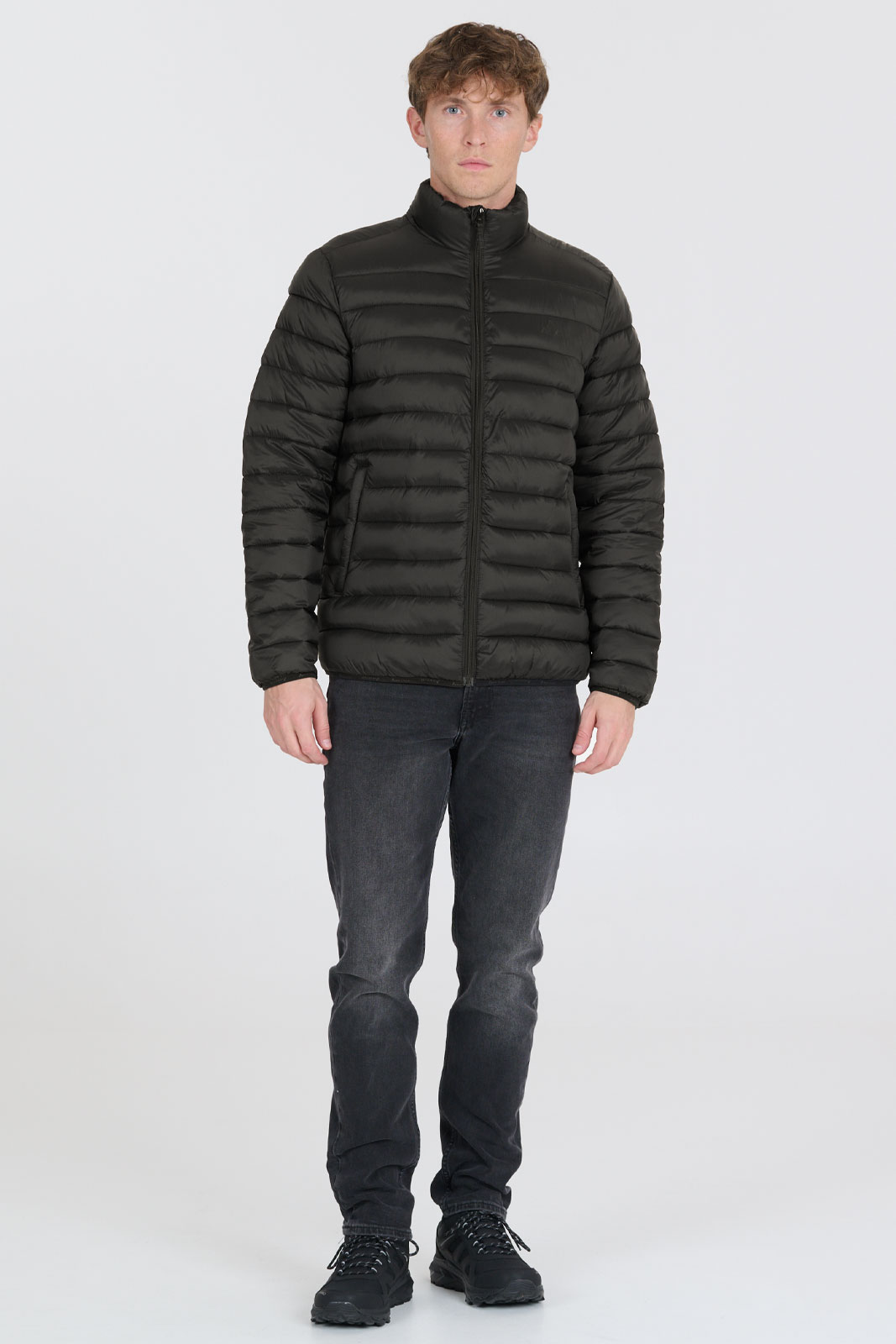 Arubi M Light Puffer Jacket