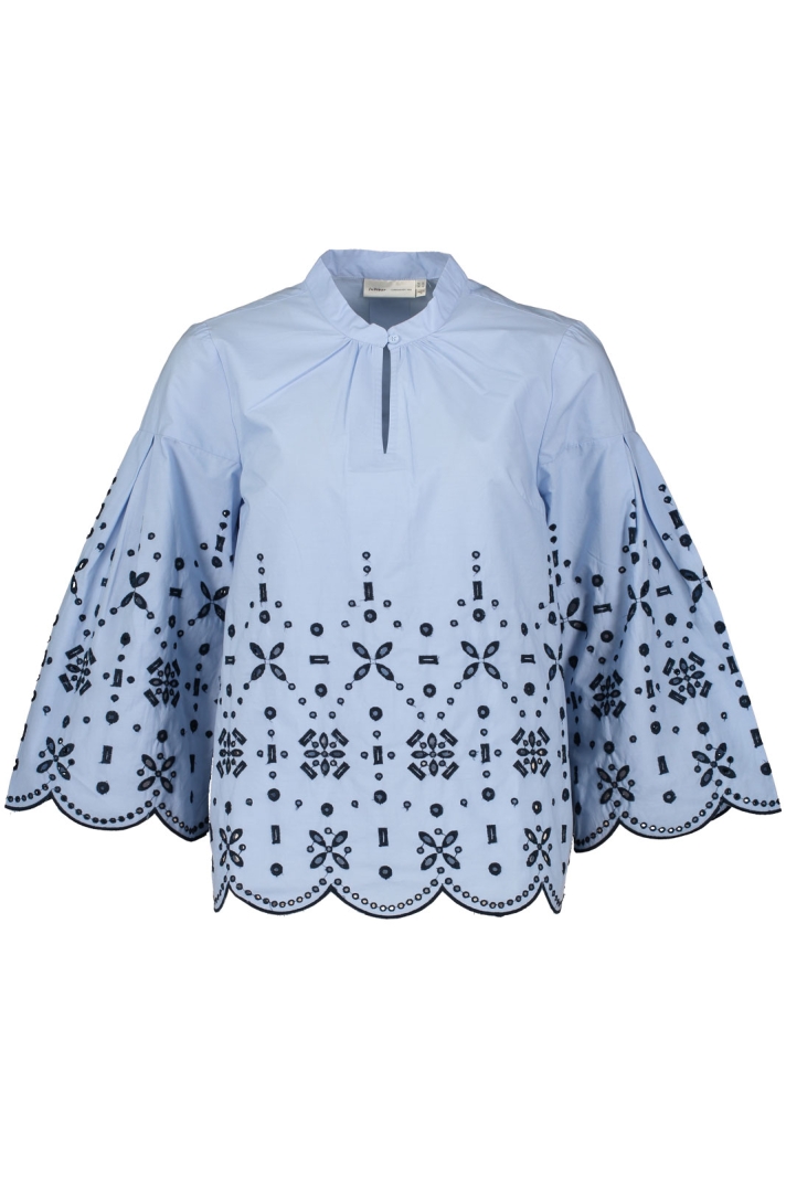 Dorikaiw Blouse.