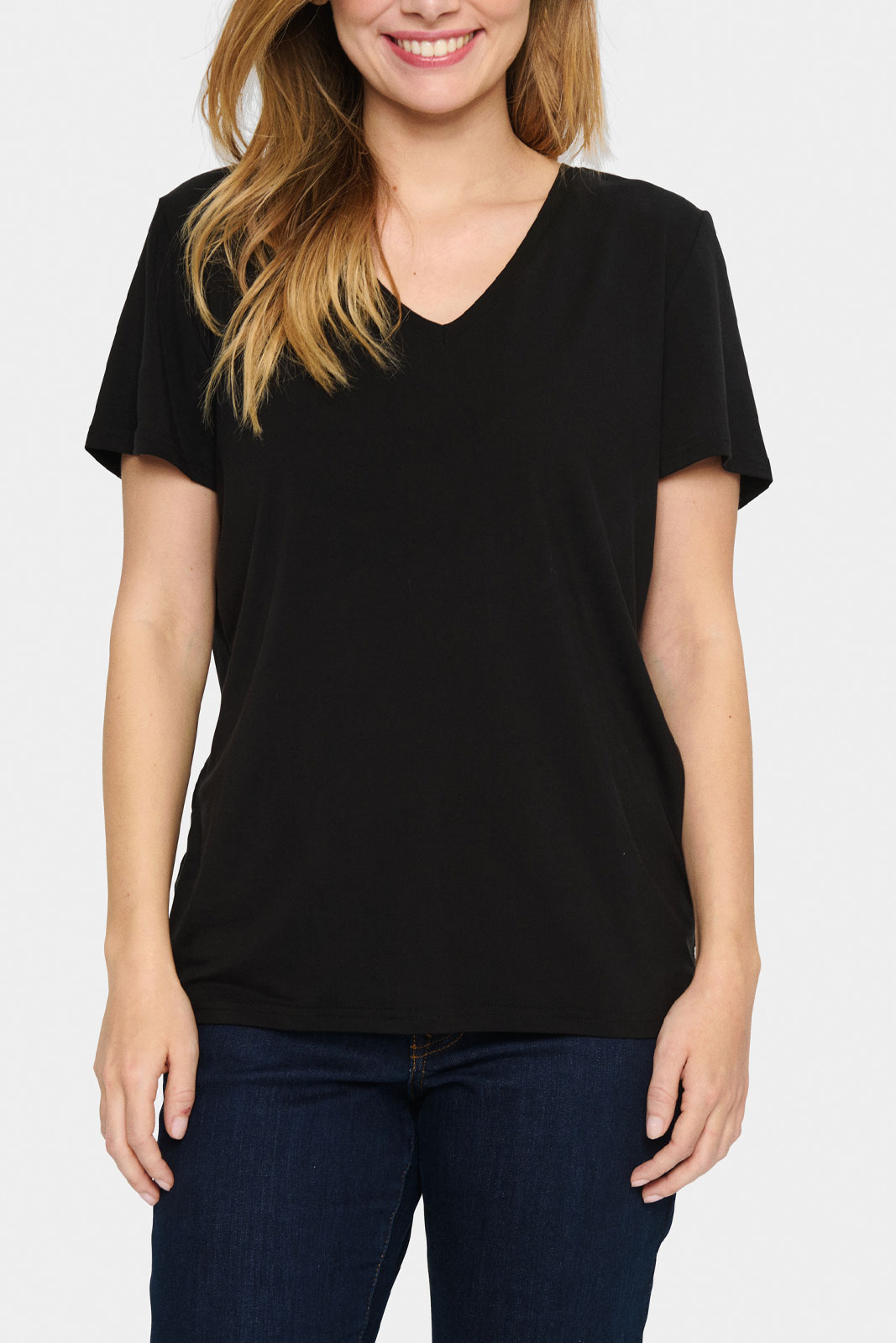 Adeliasz V-n T-shirt