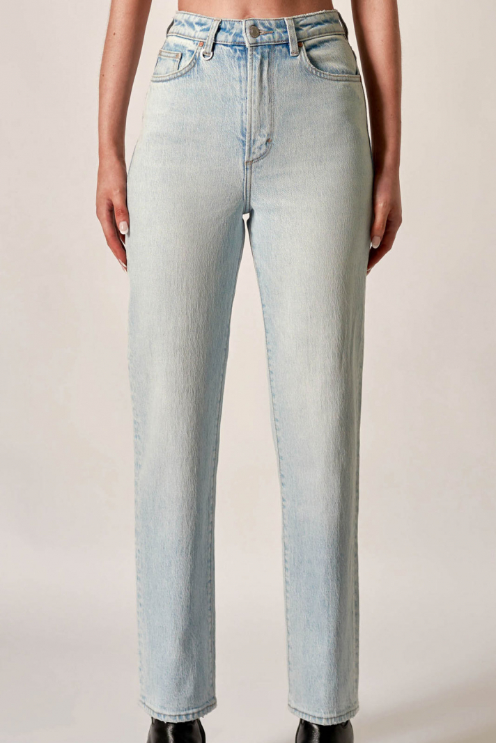 Nico Straight Gaslight