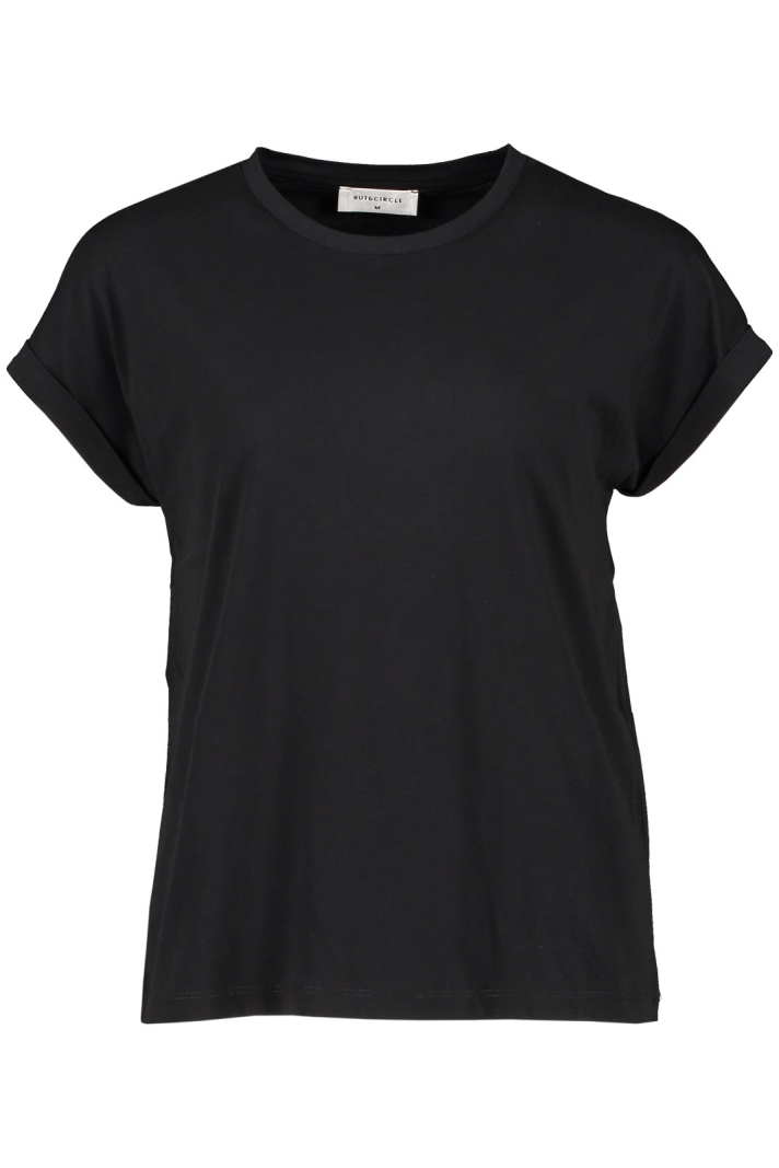 Ellen Tee