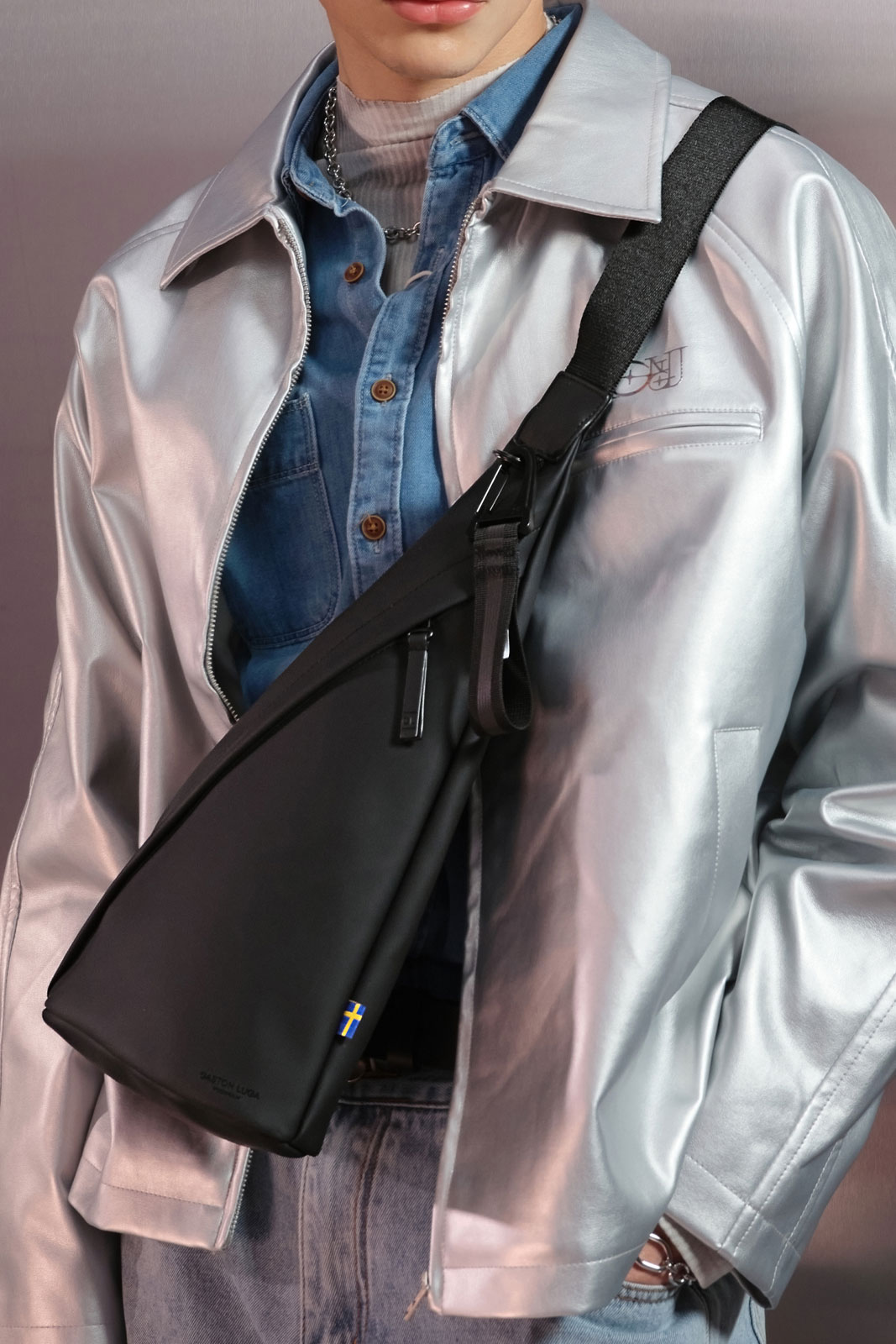 Spläsh Sling Bag