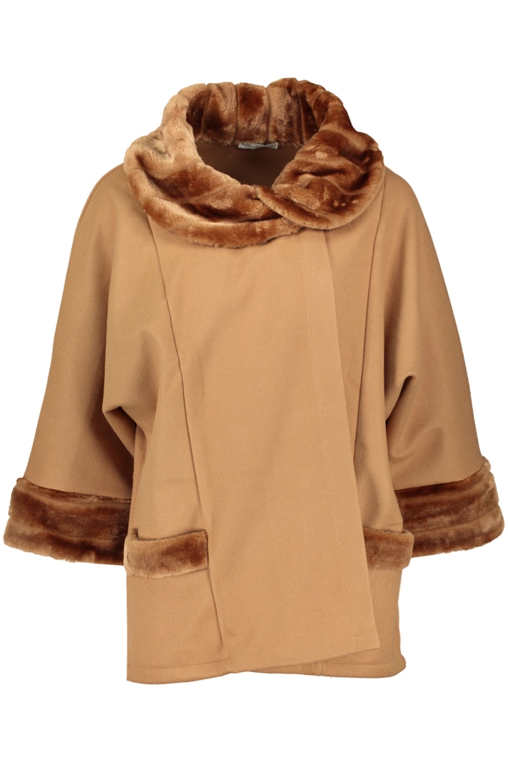 Fur Cape