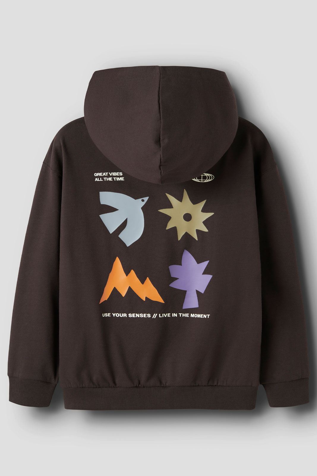 NKMOAK LS RLX SWEAT WH BRU BOX