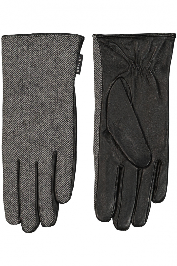 Essentials Leather Glove