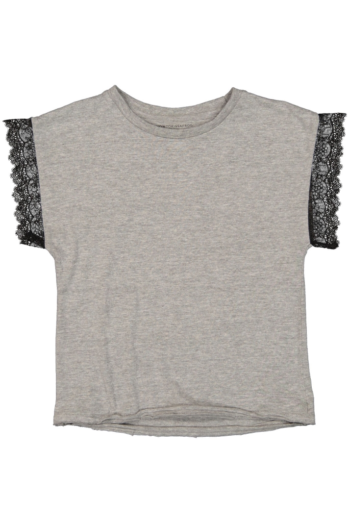 Cut T Lace