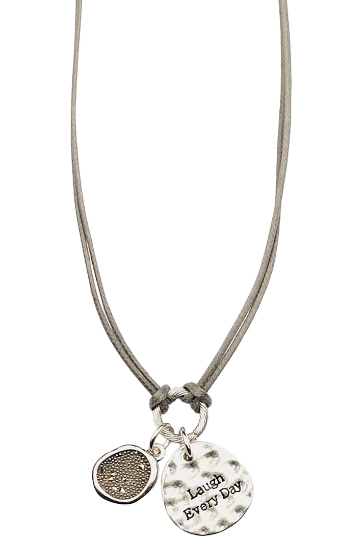 Laugh Every Day Halsband Silver